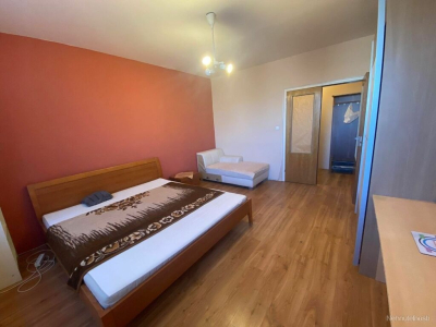 50%prov. prenájom 3 izbový byt, Petržalka, Topoľčianska ul.  s výbornými možnosťami parkovania