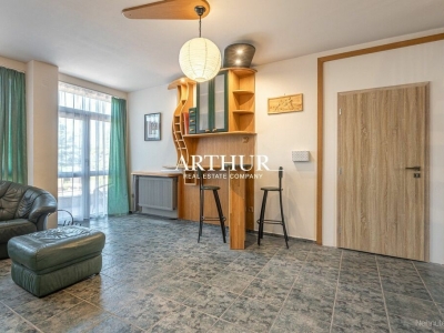 ARTHUR - RODINNÝ DVOJ-DOM V HISTORICKOM CENTRE DEVÍNA